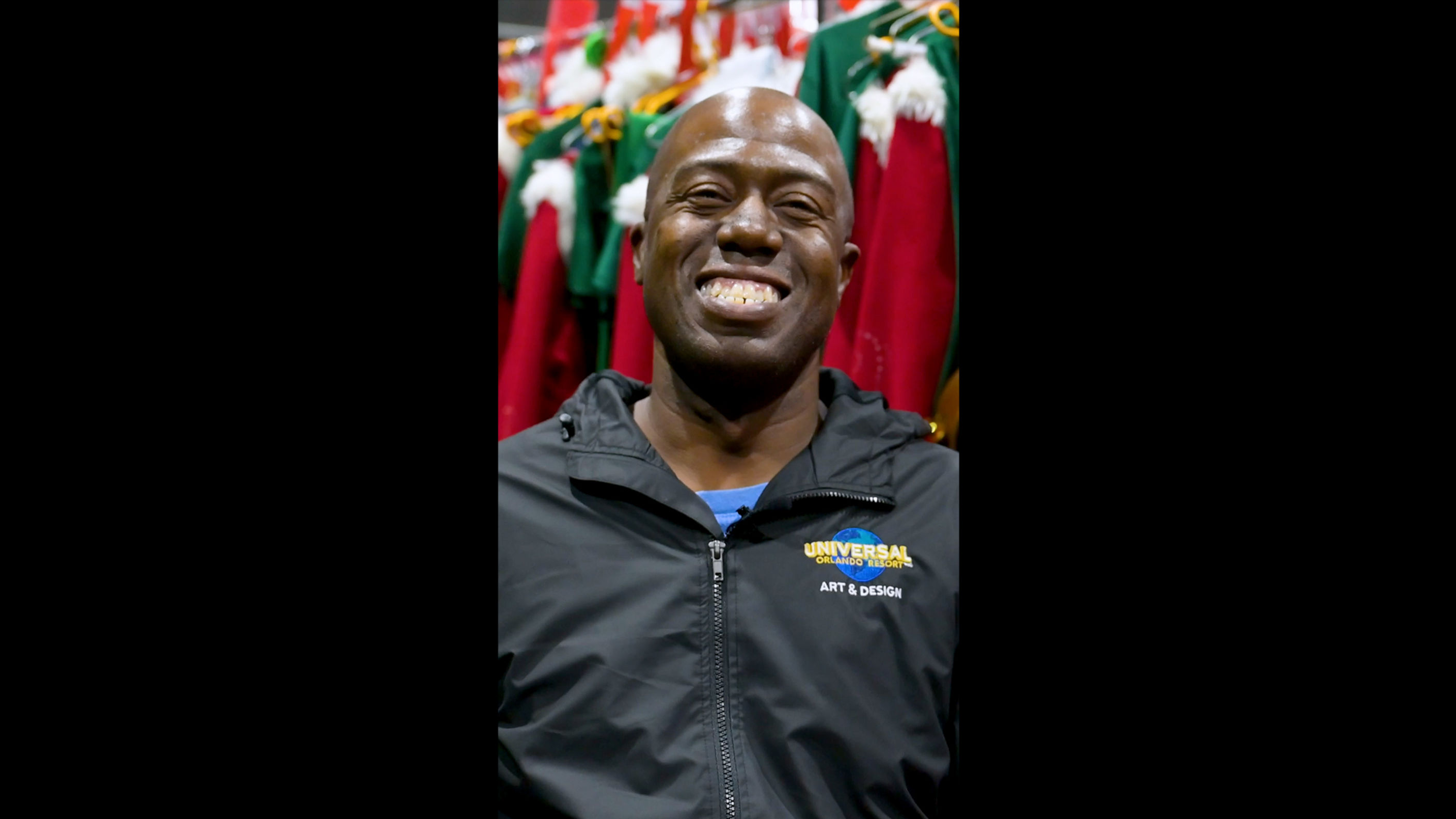 Universal Holiday Parade Spotlight